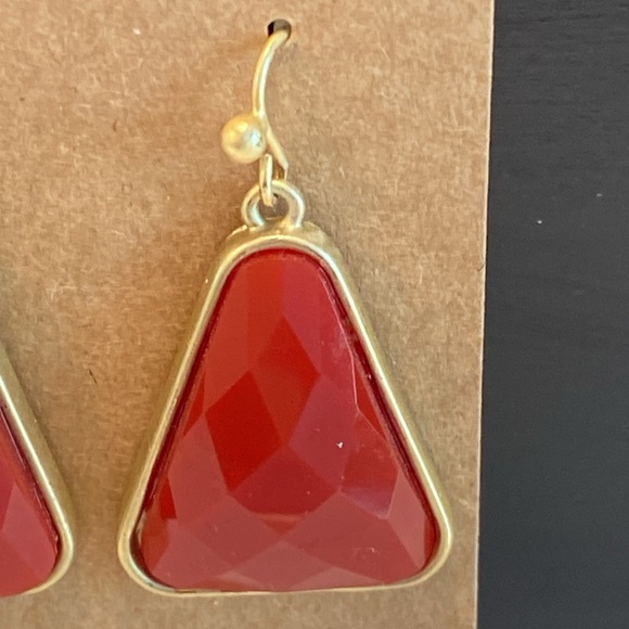 008-Triangular Design Earrings - Picture 3 of 3